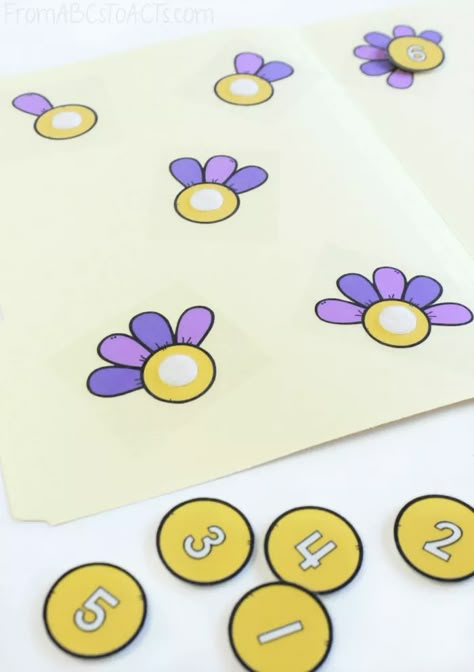 Math File Folder Games For Preschool, Flower Counting Activities Preschool, File Folder Activities Preschool, File Folder Games For Kindergarten, Counting Flowers Preschool, Flower Counting Preschool, Flower Activities For Kindergarten, Free File Folder Games For Preschool, File Folder Games For Preschool