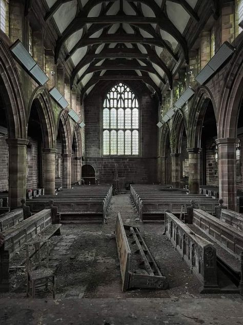 Abandoned Building Wedding, Old Abandoned Churches, Abandoned Church Aesthetic, Abandoned Buildings Aesthetic, Asylum Horror, Abandoned Cathedral, Jake Aesthetic, Old Chapel, Abandoned Amusement Park