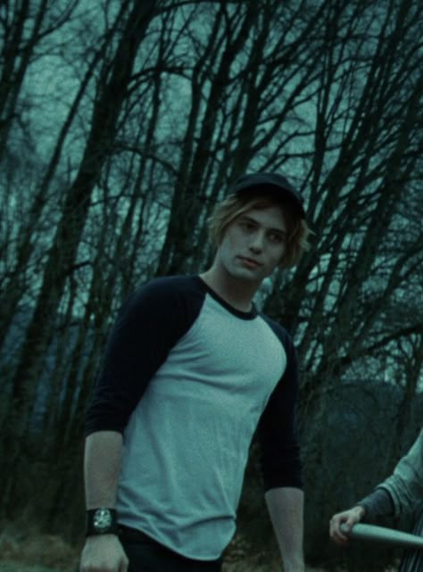 Jasper Hale Baseball Scene, Twilight Screencaps, Jasper Twilight, Pony Ocs, Alice And Jasper, Jasper Hale, Jackson Rathbone, Team Jacob, Twilight Photos