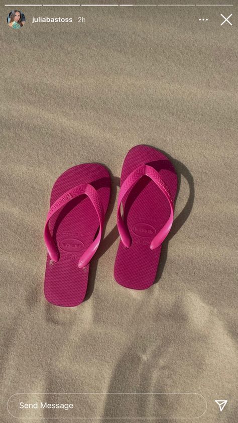 sandals havaianas brazil pink shoes Haviana Flip Flops Outfits, Havaianas Aesthetic, Goal 2024, Shoe Rotation, Color Outfits, Fashion Bible, Salt Air, Havaianas Flip Flops, Shoes Ideas