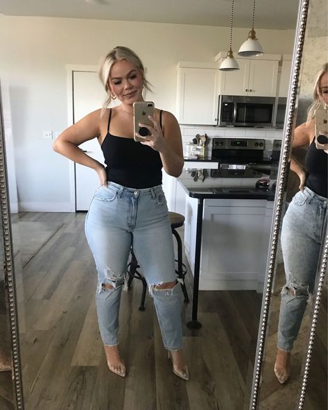 Curvy Club Outfits Night, Going Out Outfits Curvy, Semi Casual Outfit, Outfit Ideas Spring, Mom Jeans Outfit, Spring Outfit Ideas, Curvy Jeans, High Rise Mom Jeans, Pinterest Outfits