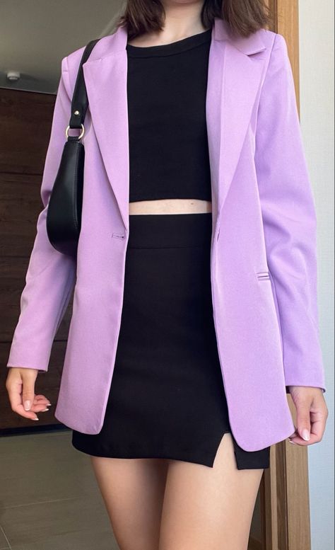 Women Purple Blazer, How To Style A Purple Blazer, Purple Outfits For Women Classy Casual, Formal Purple Outfit, Blazer Lila Outfits, Blazer Outfits 2023, Purple Formal Outfit, Purple Blazer Outfits For Women, Purple Outfits For Women Classy