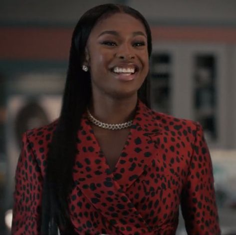 Bel Air Hilary, Bel Air Coco Jones, Coco Jones Bel Air Outfits, Coco Jones Bel Air, Coco Jones As Hilary Banks, 1991 Azealia Banks, Coco Jones, Bel Air, Coco