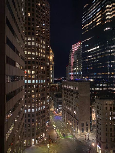 Boston Downtown Aesthetic, Boston Core Aesthetic, Boston At Night Aesthetic, Boston Aesthetic Wallpaper, Boston Girl Aesthetic, Downtown Girl Aesthetic Wallpaper, Boston City Aesthetic, Apartment Boston, Boston Vibes