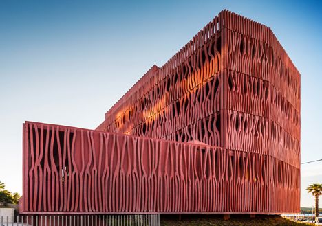 Student housing with a coral-inspired facade by Atelier Fernandez & Serres Orange Architecture, Colour Architecture, Houses In France, Coral Design, Student House, Facade Design, Architectural Inspiration, Facade House, Contemporary Architecture