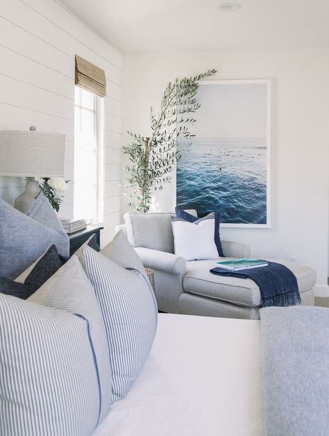 A large piece of ocean art defines the lounging area in the bedroom of this beach bungalow. Featured on Completely Coastal along with other rooms that have the ocean as a focal point. Pure Salt Interiors, Beach House Bedroom, Coastal Bedroom Decorating, Beach House Interior Design, Pure Salt, Beach Bungalow, Coastal Bedrooms, Beach Bedroom, Coastal Bedroom