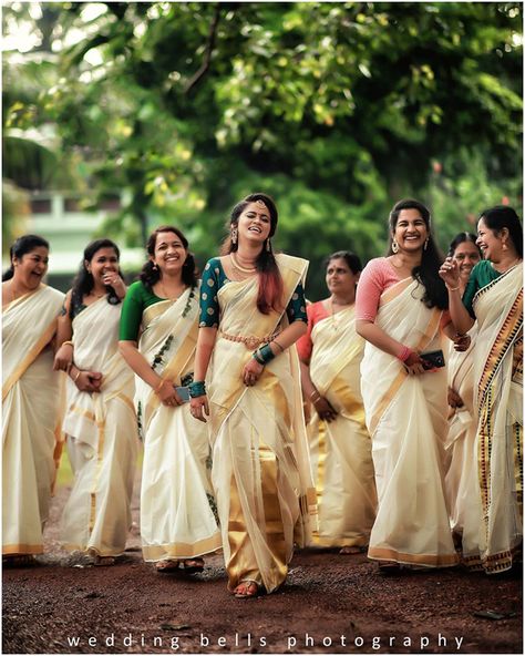 Indian Bridesmaid Dress, Bridesmaid Dress Indian, Bridesmaid Sari, Bridesmaids Saree, Blouses Indian, Saree South Indian, Bridesmaid Squad, Bridesmaid Sarees, Sari Blouses