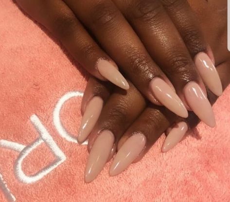 Nude Almond Nails, Long Oval Nails, Oval Nail, I Am Beautiful, Oval Nails, Nude Nails, Almond Nails, Design Inspo, Nail Design