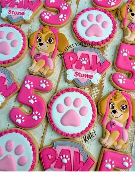 Skye Paw Patrol Birthday Cake, Girls Barbie Birthday Party, Skye Paw Patrol Cake, Paw Patrol Skye Birthday, Sky Paw Patrol, Paw Patrol Cookies, Paw Patrol Birthday Cake, Paw Patrol Skye, Skye Paw