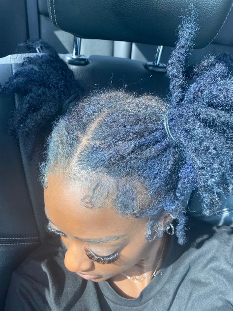 Blue Roots Black Hair Locs, Dark Blue Locs Black Women, Blue Black Locs, Midnight Blue Locs, Dark Blue Locs, Blue Locs Black Women, Black Hair Locs, Blue Locs, Locs Black Women