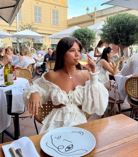 London Outfit Summer, Greece Outfit Ideas, Brunch Outfit Summer, Vacation Outfit Summer, Outfit Europe, Outfit London, Outfit Brunch, Greece Outfit, European Summer Outfits