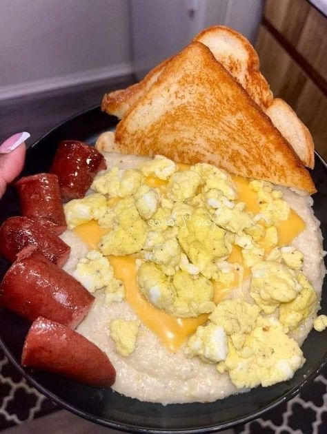 Take one thing off this plate… Soul Food Breakfast, Breakfast Brunch Party, Food Dump, Drinks Smoothies, Fly Girls, School Breakfast, Healthy Breakfast Ideas, Cooking Dishes, Breakfast Meal