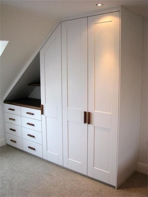 Closet تحت الدرج, Attic Renovation Ideas, Attic Closet, Attic Playroom, Loft Storage, Kabinet Dapur, Attic Bathroom, Attic Bedrooms, Attic Storage