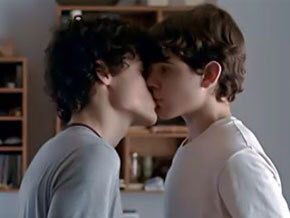 Alex Strangelove, Richie Tozier, ماثيو ماكونهي, Ben Simmons, Gay Aesthetic, Men Kissing, The Way He Looks, Pose Reference Photo, Gay Love