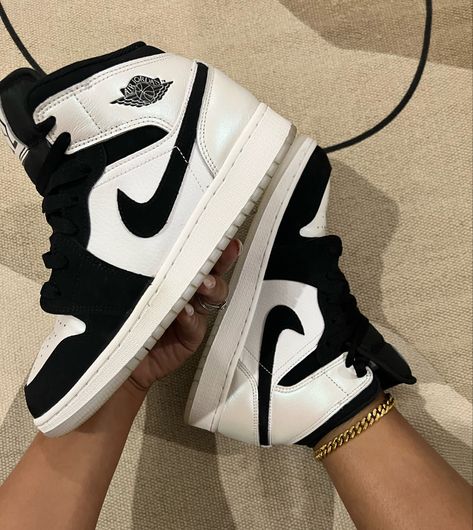 Black And White High Top Jordans, Air Jordan 1s Women, Women Shoes Jordans, Jordan 1 That Go With Everything, Air Jordan For Kids, High Rise Jordans, Jordan Air Force 1 Black And White, Nike Shoes Women Black And White, Jordan Mid 1 Women