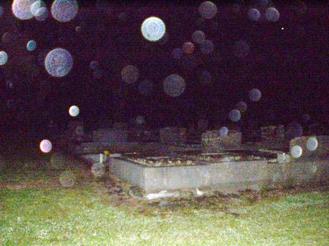 Orb Aesthetic, Orbs In Photos, Ghost Orbs, Spiritual Vision Board, Paranormal Pictures, Spirit Photography, Ghost Spirit, Spirit Magic, Real Haunted Houses