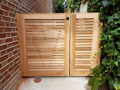 Cedar Gates And Fences, Garden Double Gates, Modern Garden Gate Design, Wide Gate Ideas, Double Garden Gates Ideas, Modern Fence Gate Ideas, Double Garden Gates Wooden, Double Garden Gate, Cedar Gate Ideas