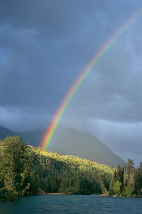 Rainbow over Kenai, Hawaii  god's promise to noah to never again destroy us by floods, represented by the rainbow. Borealis Aurora, Rainbow God, Nature God, Rainbow Landscape, Rainbow Nature, Baptism Photography, Water Baptism, Magic Rainbow, Rainbow Photography