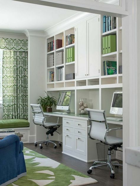 How anyone can build professional looking built-ins with the help of Ikea Billy bookcases, and a few power tools, all for under $300! Office Built Ins, Small Room Design, Small Home Office, Trendy Bedroom, Built In Desk, Modern Home Office, Diy Desk, Home Office Space, Office Room