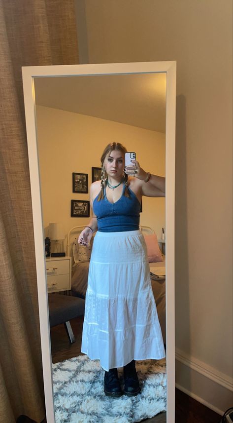 White Maxi Skirt Outfit Plus Size, White Tiered Skirt Outfit Aesthetic, Long Skirt Outfits Aesthetic Plus Size, Maxi Skirt Outfit Plus Size, Long White Skirt Outfit Grunge, Long Skirt Plus Size, White Maxi Skirt Outfit Aesthetic, Skirt Outfit Plus Size, White Maxi Skirt Brandy Melville