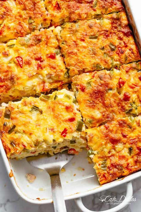 Breakfast Casserole in a baking dish #cafedelites #breakfast #brunch #sausages #bacon #eggs Nutritional Recipes, Breakfast Casserole Bacon, Best Breakfast Casserole, Easy To Make Breakfast, Cafe Delites, Bacon Sausage, Potato Hash, Breakfast Casserole Easy, Breakfast Casserole Sausage