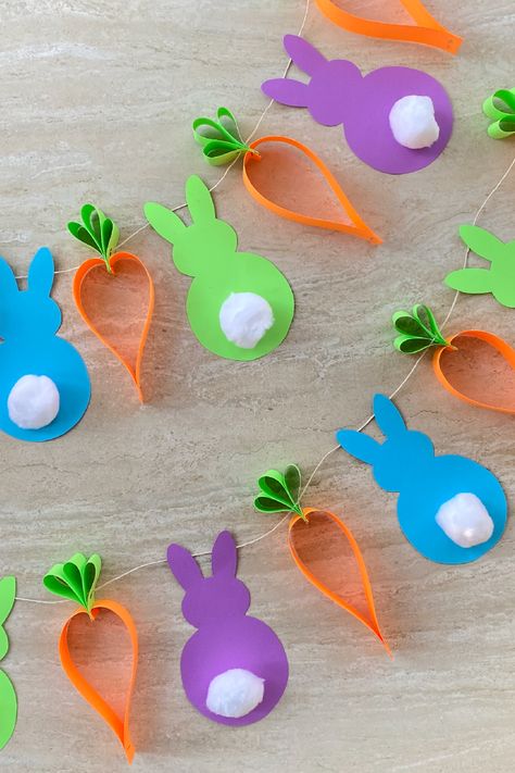 Easter Classroom Decorations, Easter Classroom, Easter Arts And Crafts, Fun Easter Crafts, Easter Decorations Ideas, Easter Banner, Easy Easter Crafts, Easter Bunny Crafts, Spring Easter Crafts