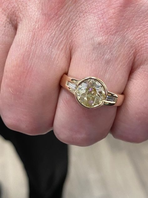 We haven't forgotten that special man in your life! Our client inherited some family heirlooms and repurposed the stones to custom design a ring to reflect his personality. He designed around a diamond from his mother's engagement ring. Help that guy in your life bring his dream jewelry design to reality! We offer custom packages that make a great gift idea. #diamondband #bespokeband #mensring #heirloomjewelry His Personality, Heirlooms Jewelry, Men Diamond Ring, Fine Jewelry Designers, Family Heirloom, Dream Ring, Dream Jewelry, Men's Jewelry, Mens Wedding Bands