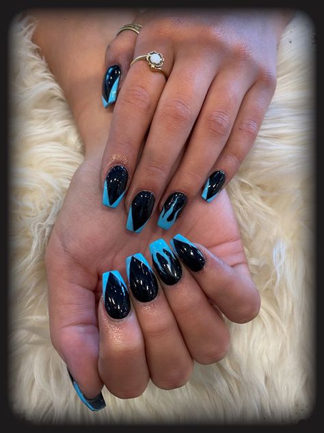 Black And Electric Blue Nails, Black Nails With Blue Tips, Black And Blue French Nails, Black And Blue Halloween Nails, Nail Blue And Black, Black Nails With Blue Design, Nail Ideas Blue And Black, Black White And Blue Nails, Black And Blue Nails Design