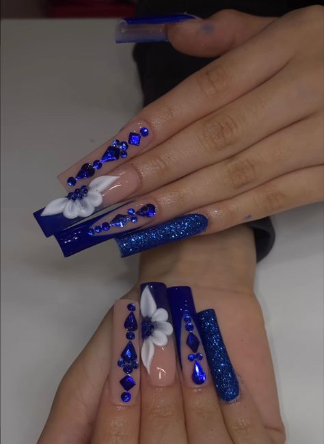 Long Nails Royal Blue, Long Square Blue Nails, Dark Blue Quinceanera Nails, Royal Blue Quince Nails Medium, Royal Blue Sweet 16 Nails, Dark Blue Birthday Nails, Dark Blue Quince Nails, Quinceanera Nails Blue, Blue Dark Nails