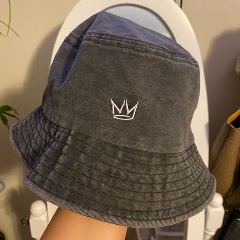 Queen Bucket Hat Never Worn; Distressed Grey Color Gucci Tweed, Lime Green Shorts, Adidas Hat, Western Cowboy Hats, Seersucker Pants, Nike Tennis Dress, Tennis Dress, Pink Plaid, Pleated Mini Skirt