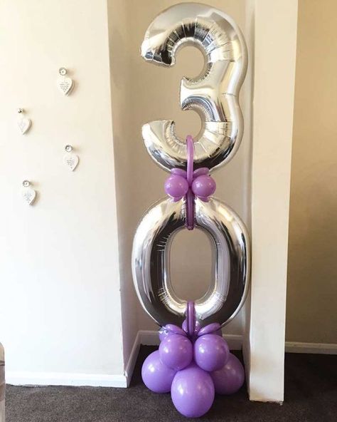 LETTER NUMBER BALLOONS | # 1 DELIVERY Big & Small Balloon Displays, Best Letter, Anniversaire Diy, Small Balloons, Balloon Display, Balloon Crafts, Diy Balloon Decorations, Mini Balloons, Balloon Arrangements