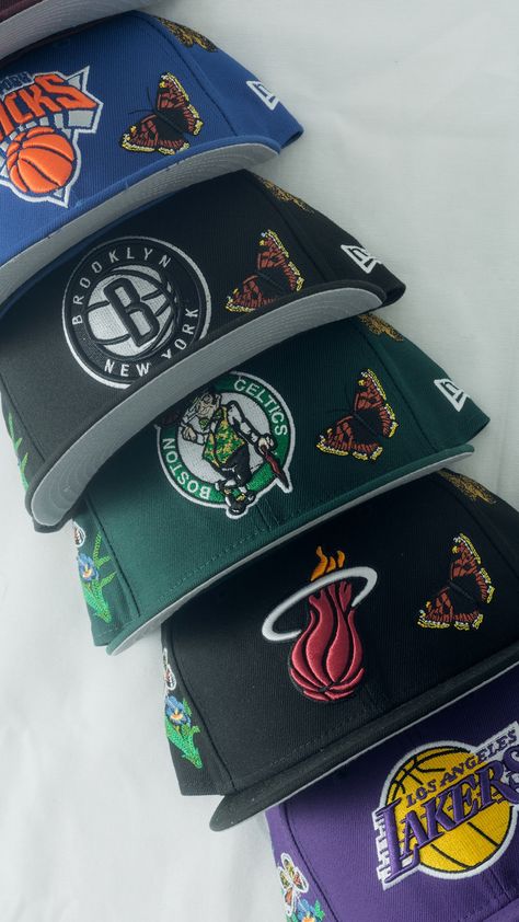 The New Era x FELT x NBA 59FIFTY Fitted capsule is available now at all retail locations + online. Shop now: https://feature.com/collections/new-era New Era Cap 59fifty, New Era Wallpapers, Fitted Hats Aesthetic, Star Hats, Baseball Jacket Outfit, Nba Caps, Custom Fitted Hats, Swag Hats, Nba All Star