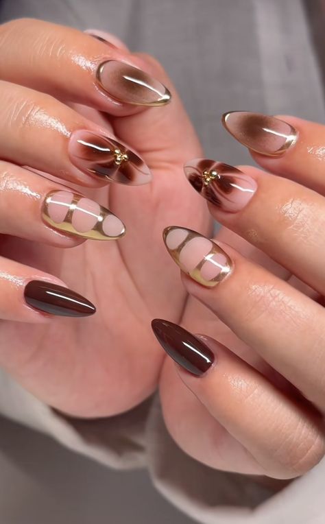 Nail Art Simple Brown, Nail Art Maroon, Dubai Nails, Nails Maroon, Brown Nail Art, Fall Purple, The Best Nails, Romantic Nails, Classic Nails