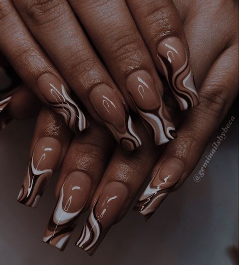 Brown And Crème Nails, Older Lady Nail Designs, Brown Swirls Nails, Brown And Pink Ombre Nails, Cozy Nails Aesthetic, Fall Color Nail Designs Autumn, Nails Beige And White, Brown Monochrome Nails, Swag Nails Almond