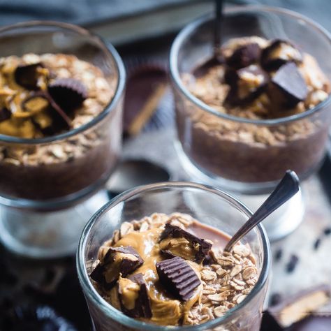 Oatmilk Pudding, Milk Chocolate Pudding, Oat Milk Chocolate, Milk Pudding Recipe, Chocolate Pudding Recipe, Oat Milk Recipe, Two Bears, Avocado Chocolate Pudding, Chocolate Pudding Recipes