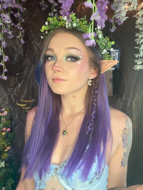 Elven Princess Makeup, Fairy Make Up Easy, Medieval Elf Makeup, Ren Faire Makeup Elf, Flower Elf Makeup, Rennaisance Faire Makeup, Forest Elf Makeup Look, Fairy Festival Makeup, Elf Kulağı