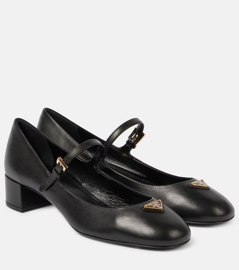 35 leather Mary Jane pumps in black - Prada | Mytheresa Prada Mary Jane, Fashion Trend Board, Dr Shoes, Mid Heels Pumps, Sassy Hair, Mary Jane Pumps, Leather Mary Janes, Prada Shoes, Dream Shoes