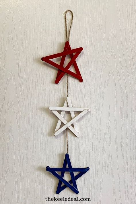 Popsicle Stick Stars, Stick Stars, Labor Day Crafts, Fourth Of July Crafts For Kids, 4th July Crafts, Fourth Of July Decor, Crafts For Seniors, Patriotic Crafts, Popsicle Stick Crafts