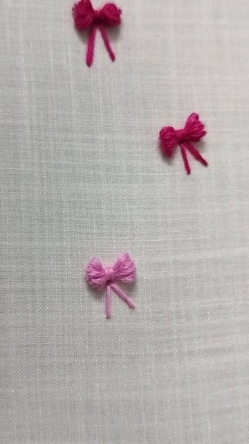 Amruta Deshmukh on Instagram: "Embroidery bow😍✨

#sewingtipsandtricks #embroidery #handmade #explore #viral" Bow Embroidery Design, Textiles Gcse, Embroidery Bow, Bow Embroidery, Tiny Bow, Latch Hook, August 27, Diy Embroidery, Balloon Arch