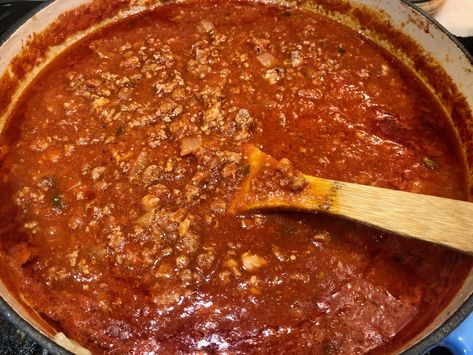 Italian Meat Sauce (or Gravy) Ground Beef Meatloaf, Baked Italian Meatballs, Italian Meat Sauce, Baked Rigatoni, How To Make Lasagna, Meat Sauce Recipes, Italian Meats, Easy Italian, Baked Ziti