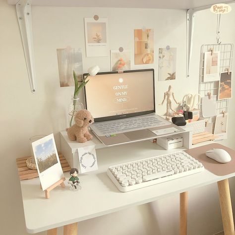 Cozy Desk, Study Desk Decor, Study Decor, Desk Inspiration, Pinterest Room Decor, Study Room Decor, Room Desk, Cute Room Ideas, Minimalist Room