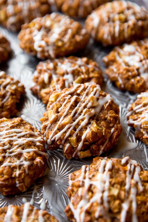 Apple Cinnamon Oatmeal Cookies - Sally's Baking Addiction Apple Cinnamon Oatmeal Cookies, Apple Cinnamon Cookies, Cookie Recipes Thanksgiving, Cinnamon Oatmeal Cookies, Apple Oatmeal Cookies, Sallys Baking, Apple Cinnamon Oatmeal, Apple Oatmeal, Oatmeal Cookies Chewy