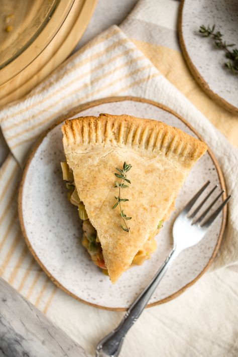 Chickpea Flour Pie Crust, Gluten Free Pot Pie Crust, Pot Pie Vegan, Chickpea Pot Pie, Pot Pie Crust, Gluten Free Pot Pie, Vegan Pot Pies, Vegan Fall Recipes, Pie Crust Edges