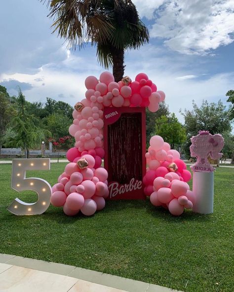 Barbie decor idea Barbie Decor, 2023 Barbie, Insta Posts, Decor Idea, Barbie Girl, May 31, Photo Photography, Event Planner, Event Planning