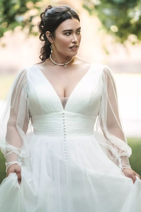 Elegance Takes Center Stage with the Debut of the Bridgerton Wedding Capsule Collection | The Curvy Fashionista Bridgerton Wedding, Tule Rok, Elegant Bridal Gown, Plus Size Brides, Full Tulle Skirt, Curvy Bride, Allure Bridals, Curvy Fashionista, Classic Brides