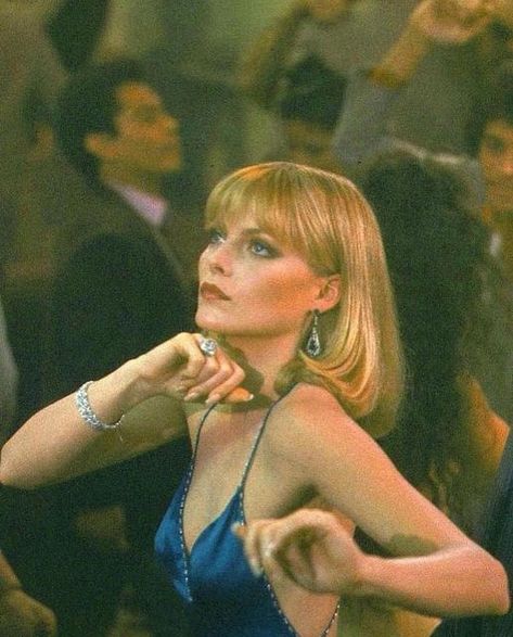 Michelle Pfeiffer Scarface, Elvira Hancock, 80s Hair, Tony Montana, Money Dance, Michelle Pfeiffer, Slow Dance, Joan Jett, Beauty Icons