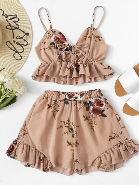 Crop Top Outfits, Cute Summer Outfits, Girls Fashion Clothes, Teenage Fashion Outfits, Teen Fashion Outfits, Amelie, Two Piece Outfit, Shorts Set, Cute Casual Outfits