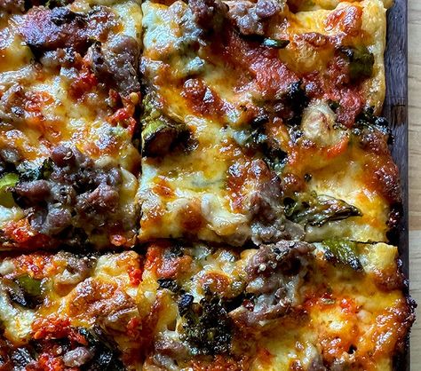 Grandma-Style Pizza How-To Alexandra Stafford, Grandma Pizza, Alexandra Cooks, Pizza Friend, Sicilian Style Pizza, Pizza Rustica, Skillet Pizza, Grandma Style, Pizza Calzone