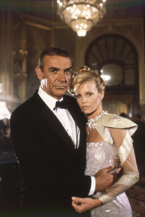 30 Best James Bond Movie Photos - James Bond Movies Set Photos James Bond Aesthetic, Bond Aesthetic, Sean Connery James Bond, Bond Women, Tom Und Jerry, Film Cult, James Bond Girls, Mickey Rourke, Aesthetic Wedding