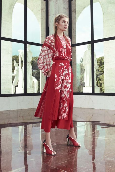 Resort 2017 Fashion, Fashion 2018, Fashion Seasons, Rachel Zoe, Fashion 2017, Large Fashion, Look Chic, Outfits Casuales, Karl Lagerfeld